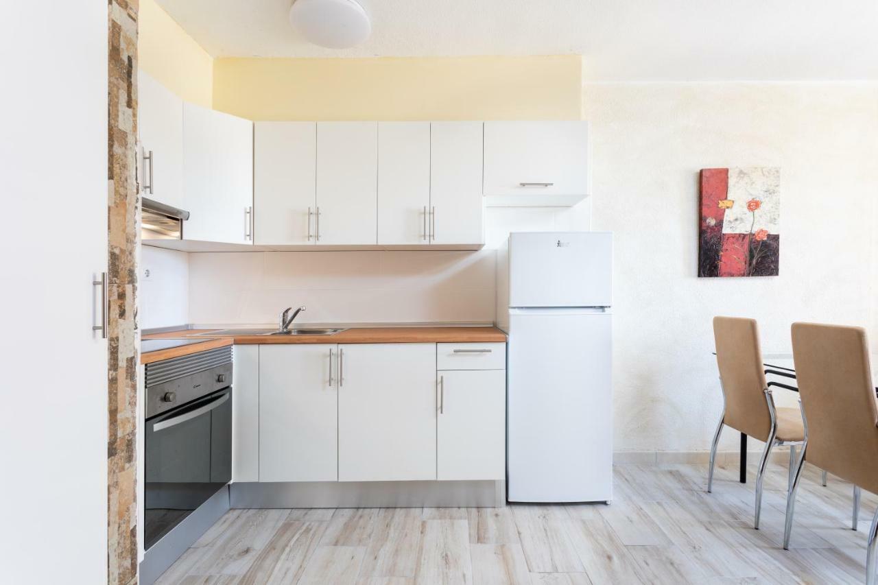 Tropic Apartments En Castle Harbour Лос-Крістіанос Екстер'єр фото